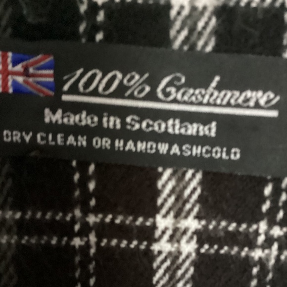 Cashmere 100% scarf Black White Scotland - Picture 3 of 3